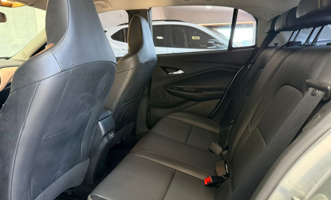 GM - Chevrolet ONIX HATCH PREM. 1.0 12V TB Flex 5p Aut. 2024 Flex-6