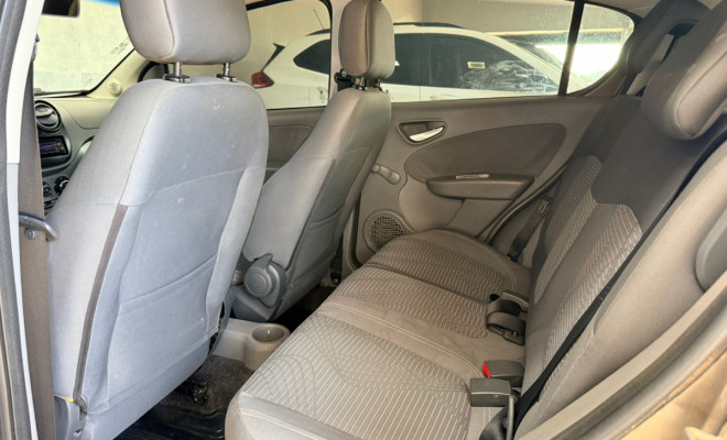 Fiat Palio 1.0/ Trofeo 1.0 Fire/ Fire Flex 4p 2015 Flex-9