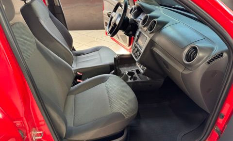 VW - VolksWagen Gol (novo) 1.6 Mi Total Flex 8V 4p 2013 Flex-8