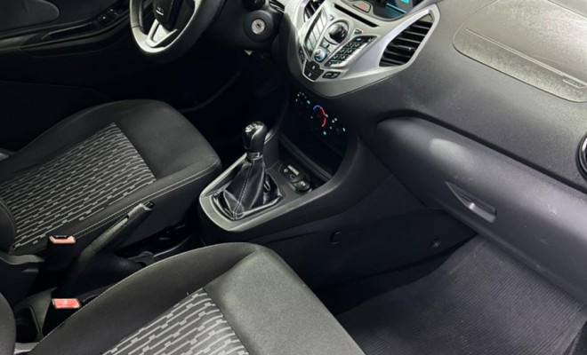 Ford Ka 1.5 SE/SE PLUS 16V Flex 5p 2015 Flex-4
