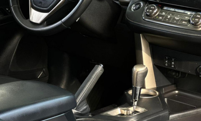 Toyota RAV4 2.0 4x4 16V Aut. 2015 Gasolina-8