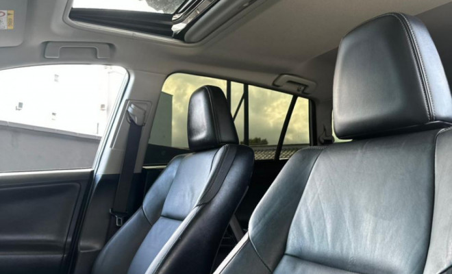 Toyota RAV4 2.0 4x4 16V Aut. 2015 Gasolina-11