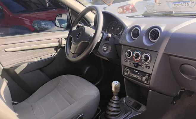 GM - Chevrolet PRISMA  Sed. Maxx/ LT 1.4 8V ECONOF. 4p 2011 Gasolina-3