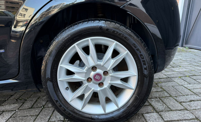 Fiat Punto ESSENCE 1.6 Flex 16V 5p 2012 Flex-8