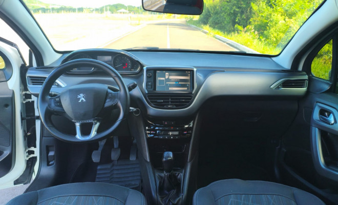 Peugeot 208 Griffe 1.6 Flex 16V 5p Mec. 2014 Flex-1