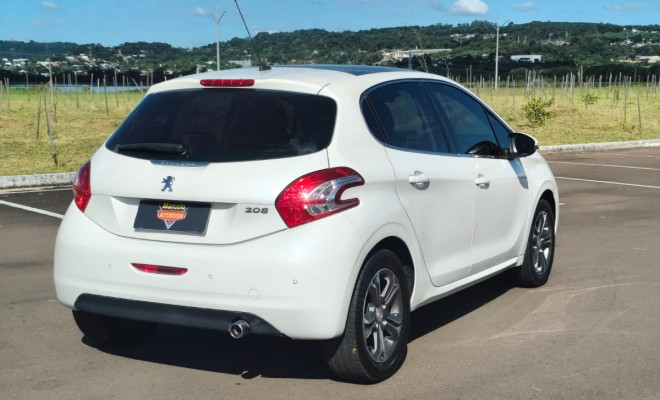 Peugeot 208 Griffe 1.6 Flex 16V 5p Mec. 2014 Flex-0