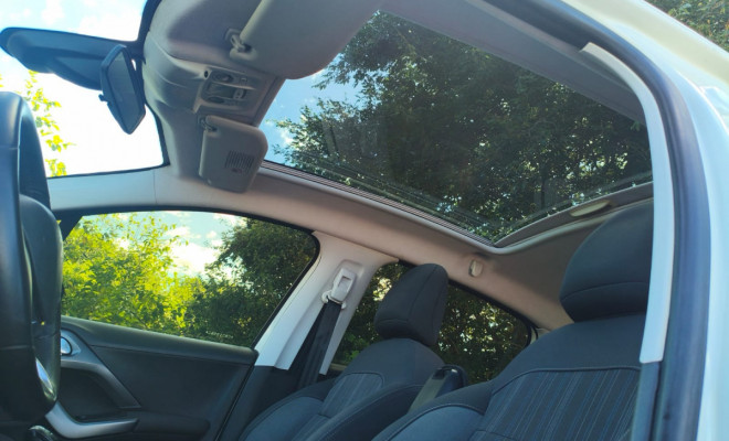 Peugeot 208 Griffe 1.6 Flex 16V 5p Mec. 2014 Flex-2