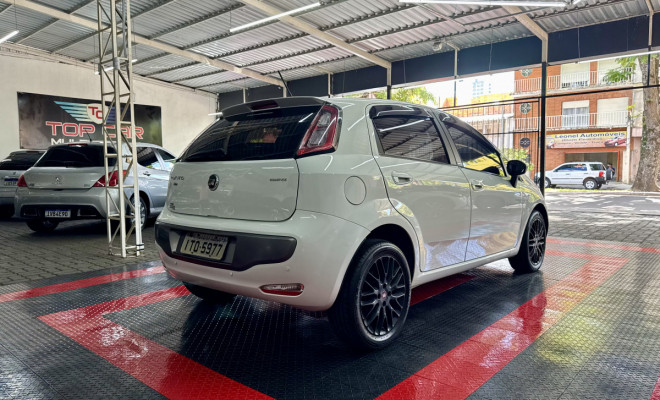 Fiat Punto ESSENCE Dualogic 1.6 Flex 16V 5p 2013 Flex-5