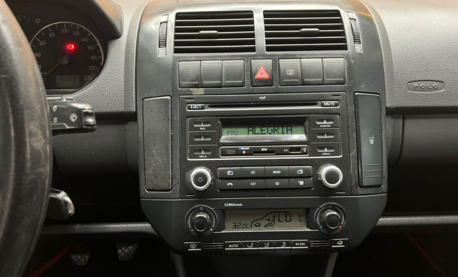 VW - VolksWagen Polo 1.6 E-Flex 8V 5p 2011 Flex-8