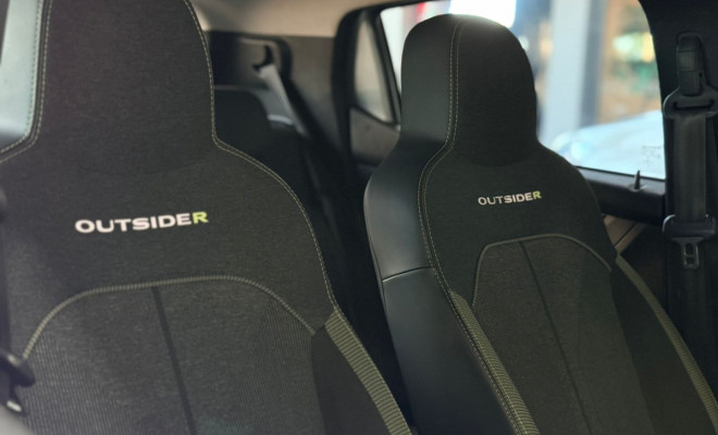 Renault KWID OUTSIDER 1.0 Flex 12V 5p Mec. 2023 Flex-5