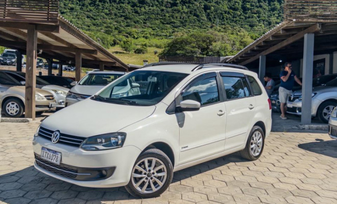 VW - VolksWagen SPACEFOX 1.6/ 1.6 Trend Total Flex 8V 5p 2013 Flex