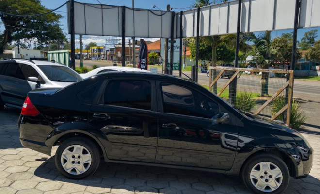 Ford Fiesta Sed. 1.6 8V Flex 4p 2008 Flex-1