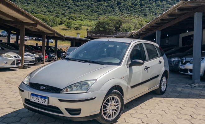 Ford Focus 1.6 S/SE/SE Plus Flex 8V/16V  5p 2009 Flex