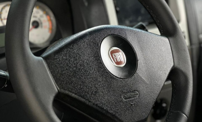 Fiat Strada Adv.1.8 16V LOCKER Dualo. Flex CD 2012 Flex-4