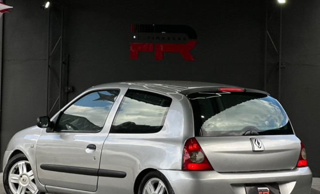 Renault Clio Hi-Flex 1.0 16V 3p 2011 Flex-4