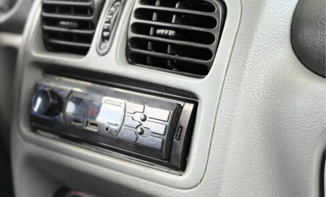 Renault Clio Hi-Flex 1.0 16V 3p 2011 Flex-7