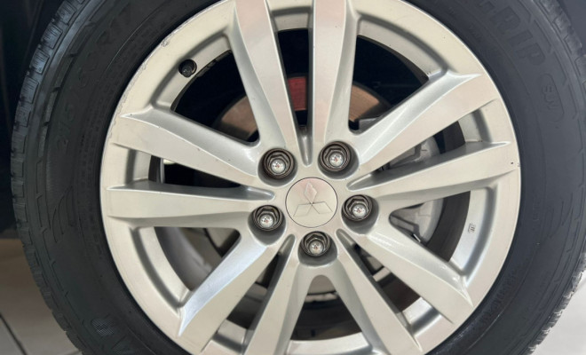 Mitsubishi ASX 2.0 16V 4x4 160cv Aut. 2012 Flex-12