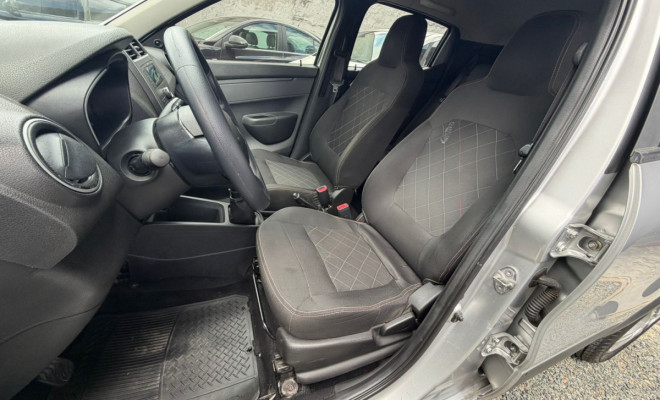 Renault KWID Zen 1.0 Flex 12V 5p Mec. 2018 Flex-6