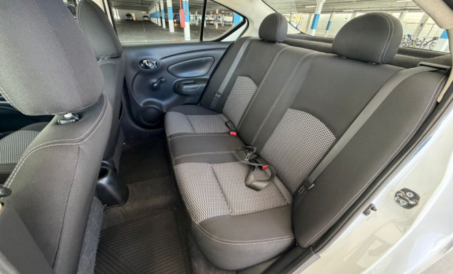 Nissan VERSA SV 1.6 16V Flex Fuel 4p Mec. 2016 Flex-9