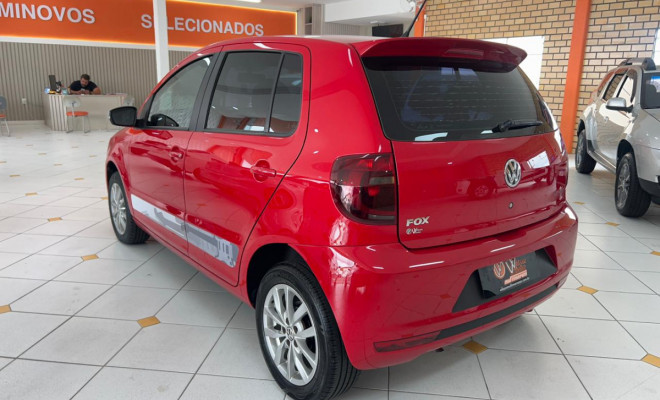 VW - VolksWagen Fox Rock in Rio 1.6 Mi Total Flex 8V 5p 2014 Flex-4