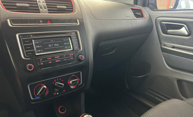 VW - VolksWagen Fox Rock in Rio 1.6 Mi Total Flex 8V 5p 2014 Flex-10