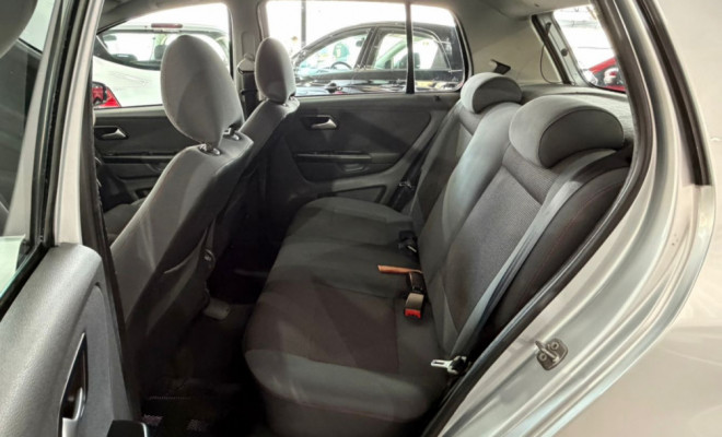 VW - VolksWagen Fox Plus 1.6Mi/ 1.6Mi Total Flex 8V 4p 2010 Flex-10