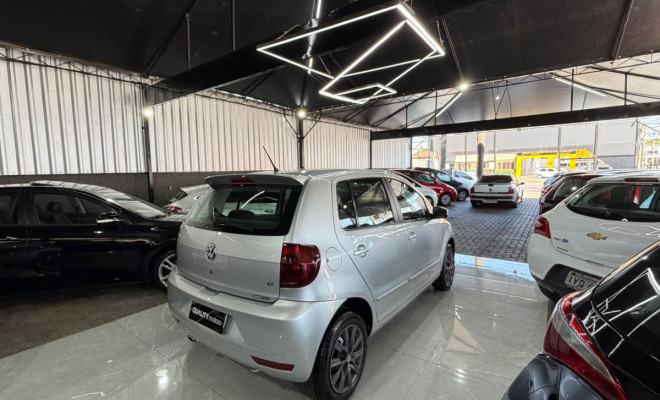 VW - VolksWagen Fox Plus 1.6Mi/ 1.6Mi Total Flex 8V 4p 2010 Flex-2