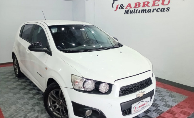 GM - Chevrolet SONIC HB LTZ EFFECT 1.6 16V FlexP 5p Aut 2014 Flex