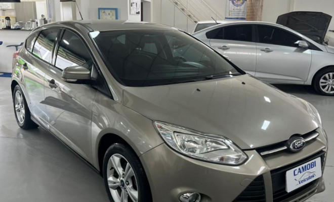 Ford Focus 1.6 S/SE/SE Plus Flex 8V/16V  5p 2015 Flex-1