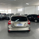 Ford Focus 1.6 S/SE/SE Plus Flex 8V/16V  5p 2015 Flex-4