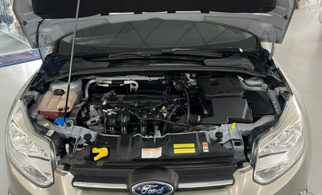 Ford Focus 1.6 S/SE/SE Plus Flex 8V/16V  5p 2015 Flex-7