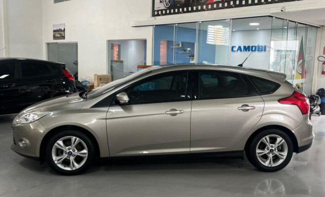 Ford Focus 1.6 S/SE/SE Plus Flex 8V/16V  5p 2015 Flex-3
