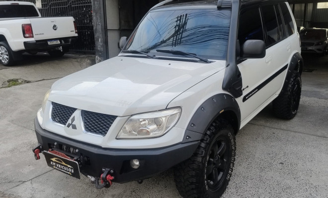 Mitsubishi Pajero TR4 2.0/ 2.0 Flex 16V 4x4 Aut. 2013 Flex-4