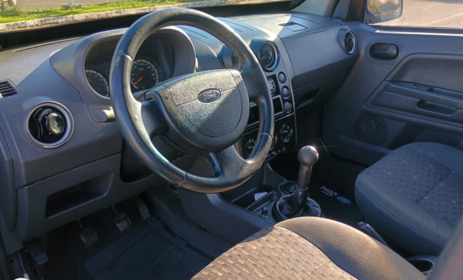 Ford EcoSport XLS 1.6/ 1.6 Flex 8V 5p 2004 Flex-4