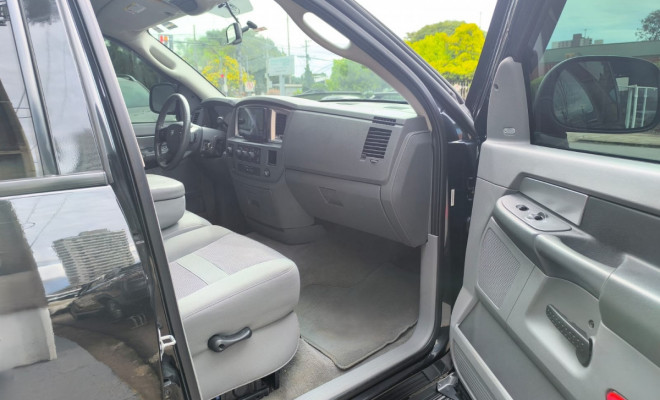 DODGE RAM 2500 HEAVY DUTY CD 5.9 Diesel 4x4 AUT.-7