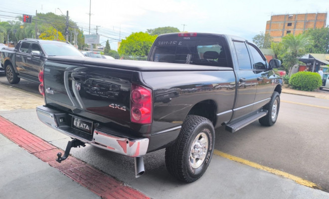 DODGE RAM 2500 HEAVY DUTY CD 5.9 Diesel 4x4 AUT.-6