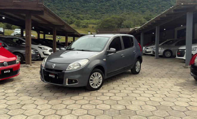 Renault SANDERO Privilège Hi-Flex 1.6 8V 5p 2012 Flex