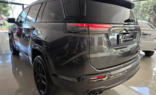 Jeep Commander Black Hurricane 2.0 4x4 TB Aut 2025 Gasolina-3