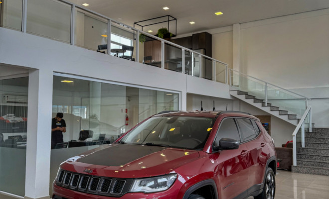 Jeep COMPASS TRAILHAWK 2.0 4x4 Dies. 16V Aut. 2018 Flex