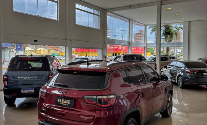 Jeep COMPASS TRAILHAWK 2.0 4x4 Dies. 16V Aut. 2018 Flex-4