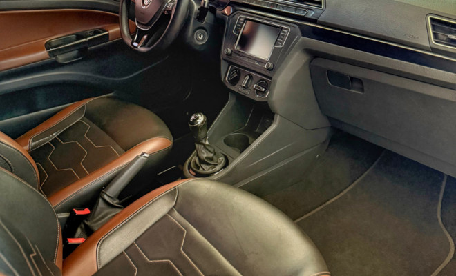 VW - VolksWagen Saveiro CROSS 1.6 T.Flex 16V CD 2019 Flex-5