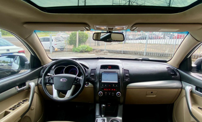 Kia Motors Sorento 3.5 V6 4x2 Aut. - 2012-3