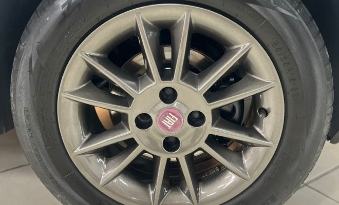 Fiat Idea ELX 1.4 mpi Fire Flex 8V 5p 2010 Flex-8