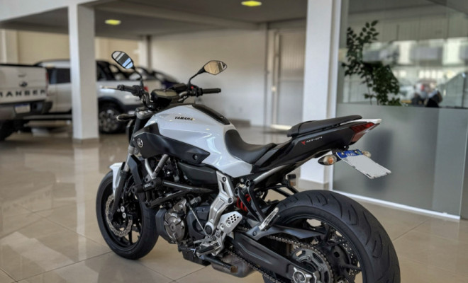 YAMAHA MT-07/MT-07 ABS 689cc 2016 Gasolina-3