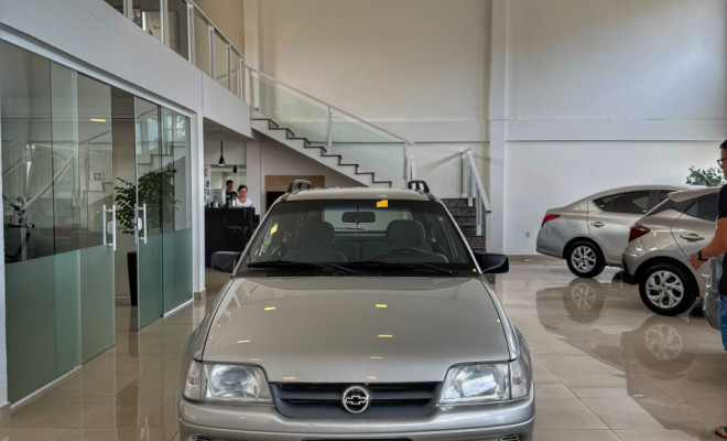 GM - Chevrolet Ipanema GL/ Flair 2.0 MPFI / EFI 4p 1996 Gasolina-1