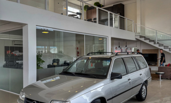 GM - Chevrolet Ipanema GL/ Flair 2.0 MPFI / EFI 4p 1996 Gasolina