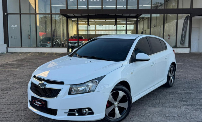 GM - Chevrolet CRUZE HB Sport LT 1.8 16V FlexP. 5p Mec 2014 Flex