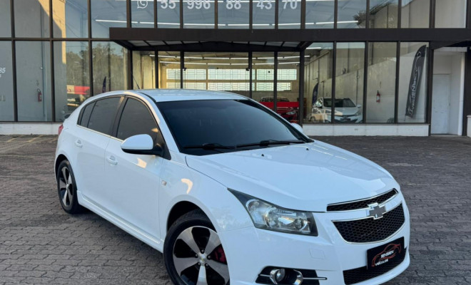 GM - Chevrolet CRUZE HB Sport LT 1.8 16V FlexP. 5p Mec 2014 Flex-1