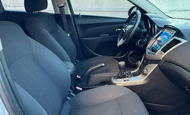 GM - Chevrolet CRUZE HB Sport LT 1.8 16V FlexP. 5p Mec 2014 Flex-7