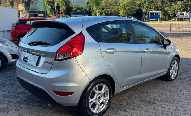 Ford Fiesta 1.5 16V Flex Mec. 5p 2015 Flex-4